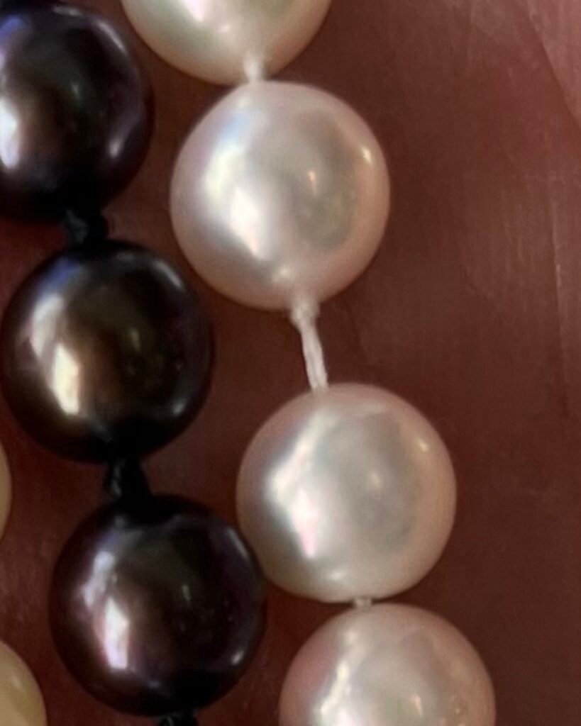 Perły poluźnione, które będzie regenerować poprzez ponowne pętelkowanie